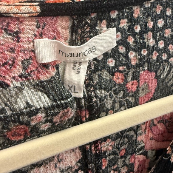 Maurice’s Mixed Ditsy Floral Black and Red Patchwork Babydoll Women's Top - Picture 3 of 9